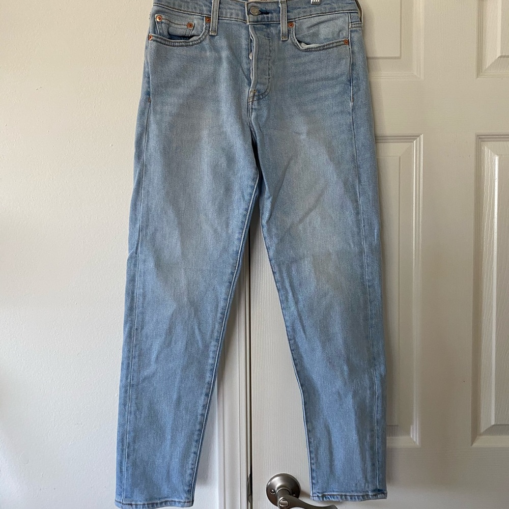 Levi’s Wedgie Fit Jeans